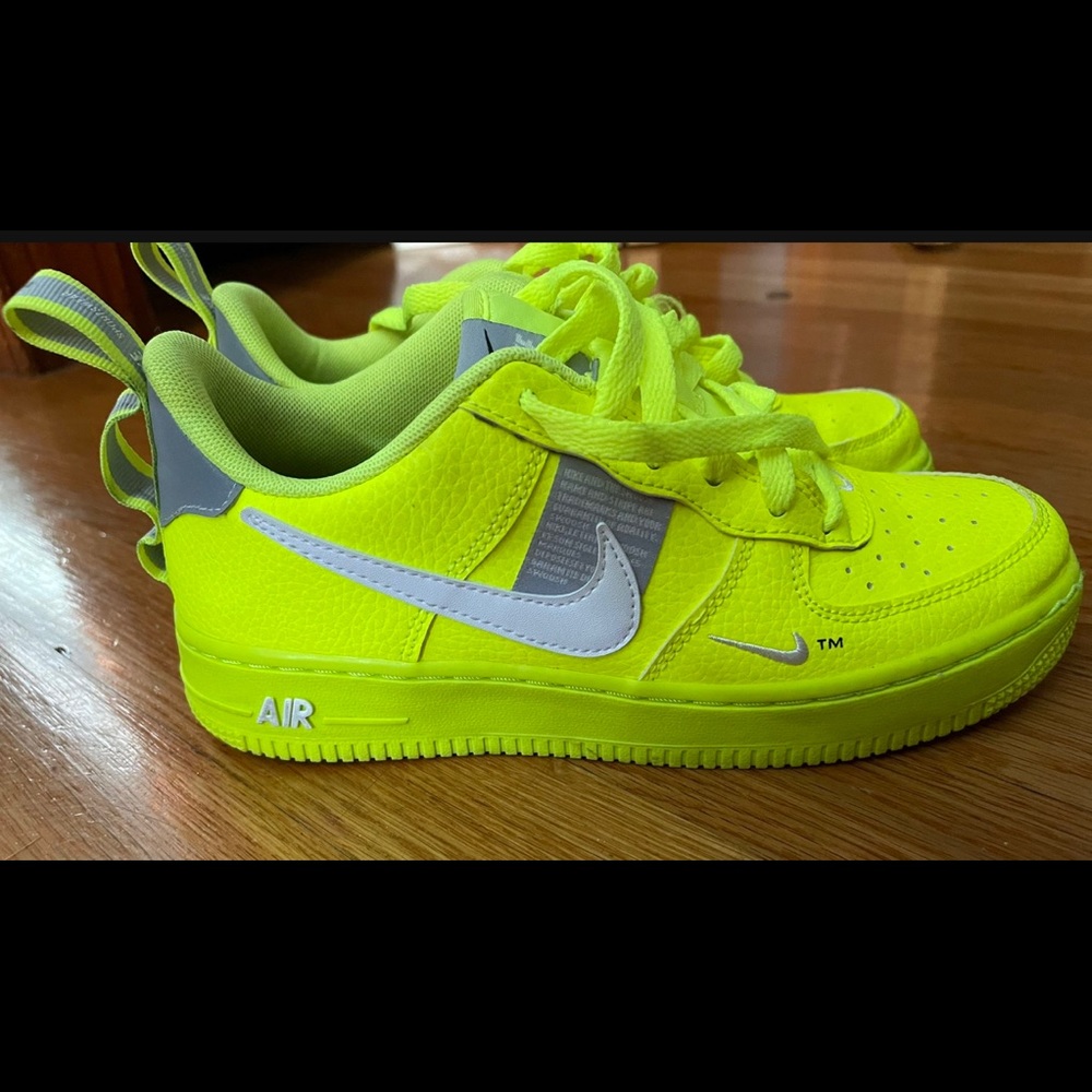 Air Force 1 Utility sz 5
